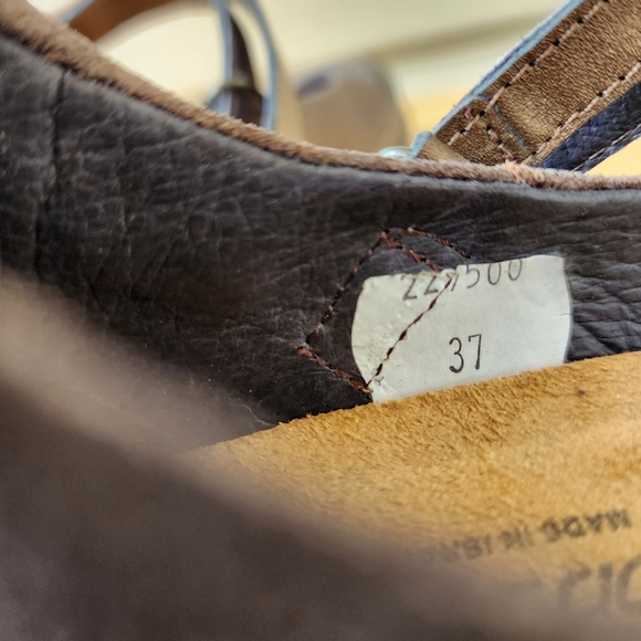 Naot Volcan brown sincere leather Mary Jane shoes size 37 - Picture 8 of 10